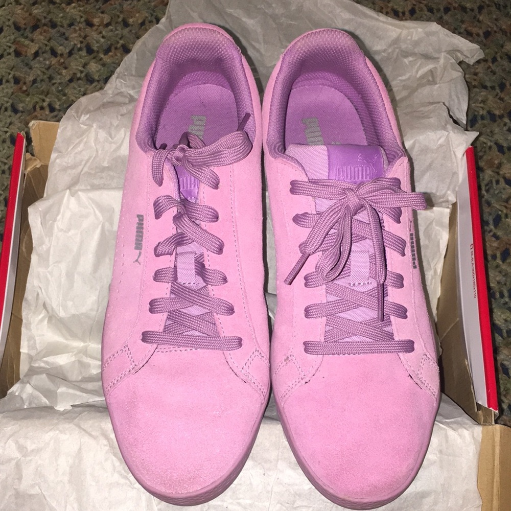 Puma Smash Women’s Smoky Grape Sneakers sz 9.5